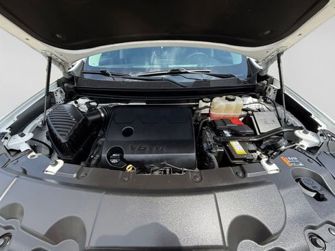 Used 2020 Chevrolet Traverse RS w/ LPO, Floor Liner Package FWD image 23