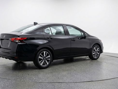 Used 2025 Nissan Versa SV FWD image 9