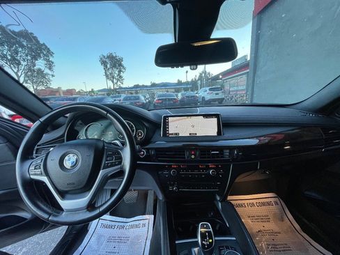 Used 2018 BMW X6 sDrive35i image 9
