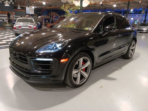 Used 2024 Porsche Macan S AWD/4WD image 1