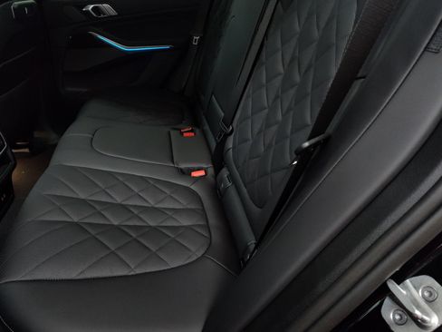 Used 2026 BMW X5 xDrive50e w/ M Sport Package AWD/4WD image 21