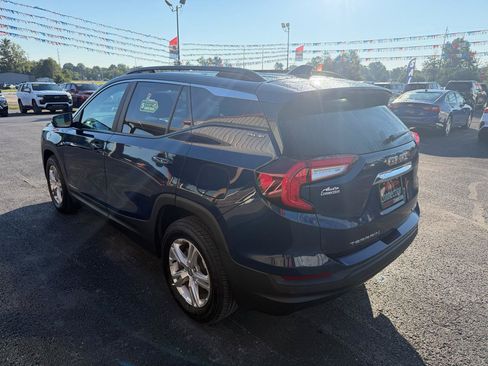 Used 2022 GMC Terrain SLE w/ Driver Convenience Package AWD/4WD image 8