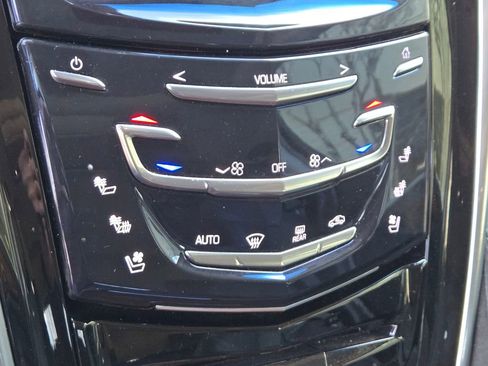 Used 2019 Cadillac Escalade Premium Luxury image 20