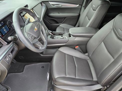 New 2025 Cadillac XT5 Luxury w/ LPO, Floor Liner Package image 10