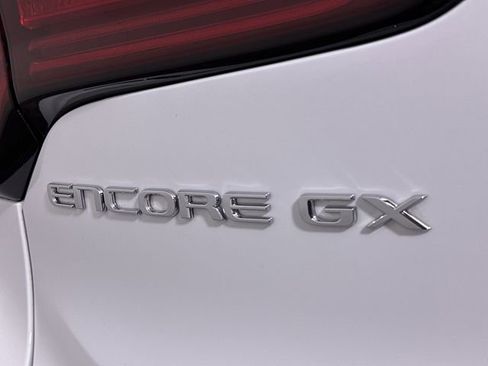 Used 2024 Buick Encore GX Sport Touring image 32