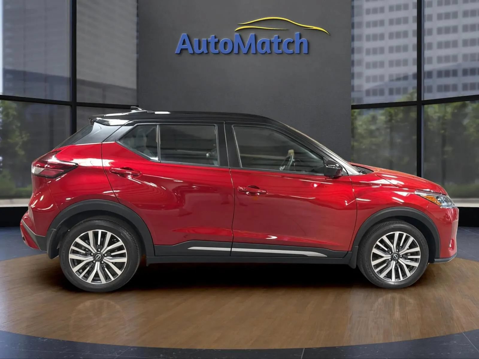 Used 2023 Nissan Kicks SR w/ SR Premium Package FWD image 13