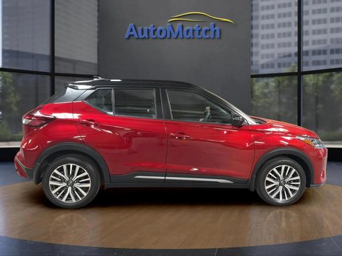 Used 2023 Nissan Kicks SR w/ SR Premium Package FWD image 13