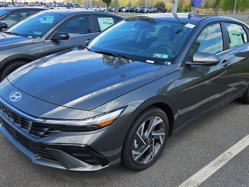 New 2026 Hyundai Elantra Limited w/ Cargo Package FWD image 3