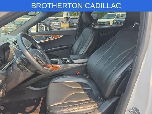 Used 2016 Lincoln MKX Select w/ Select Plus Package AWD/4WD image 10