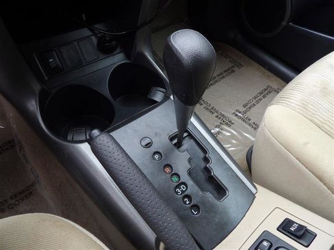 Used 2010 Toyota RAV4 4WD image 21