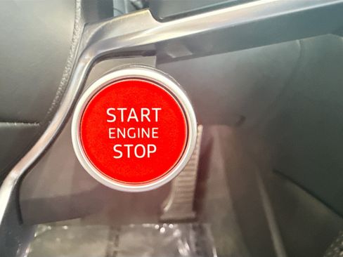 Used 2021 Audi R8 V10 RWD image 29
