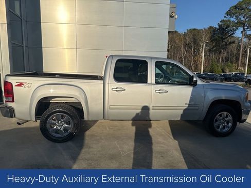 Used 2012 GMC Sierra 1500 SLT w/ Suspension Package, Off-Road image 8