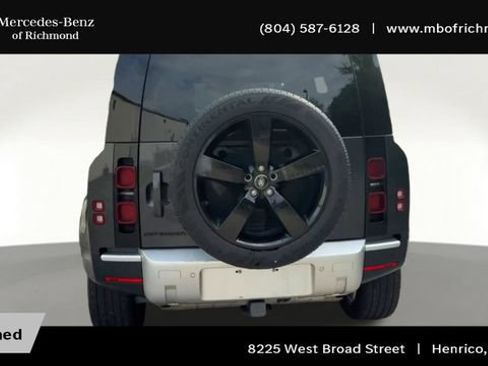 Used 2024 Land Rover Defender 110 S AWD/4WD image 9