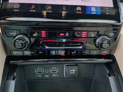 New 2025 Jeep Grand Cherokee L Limited image 36