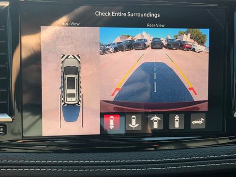 New 2026 Chrysler Pacifica Select FWD image 25