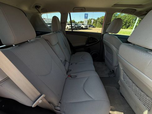 Used 2012 Toyota RAV4 FWD w/ Upgrade Value Pkg image 27
