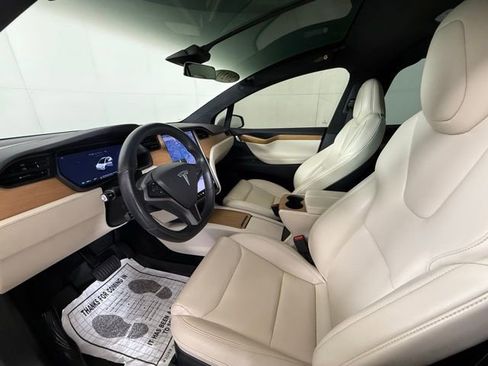 Used 2020 Tesla Model X Long Range image 13