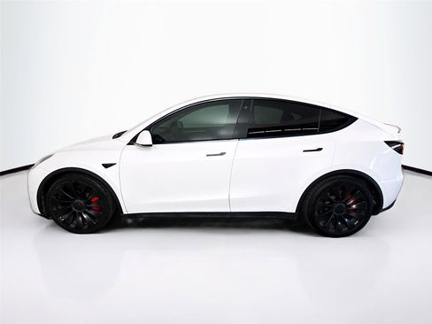 Used 2022 Tesla Model Y Performance image 13