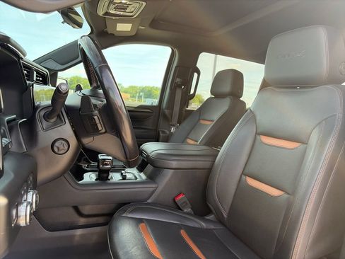 Used 2023 GMC Sierra 1500 AT4 w/ AT4 Premium Package AWD/4WD image 19
