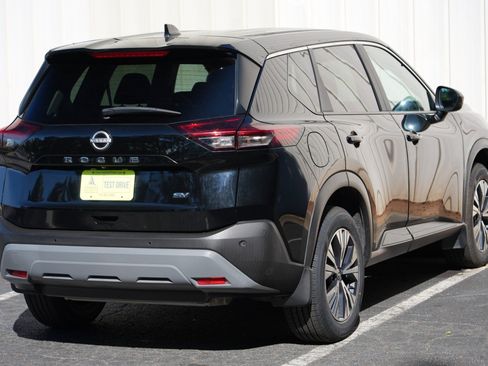 Used 2023 Nissan Rogue SV FWD image 44