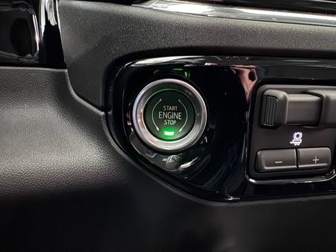 Certified 2024 Chevrolet Silverado 1500 LTZ image 22