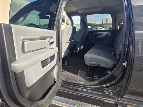 Used 2018 RAM 3500 Big Horn image 12