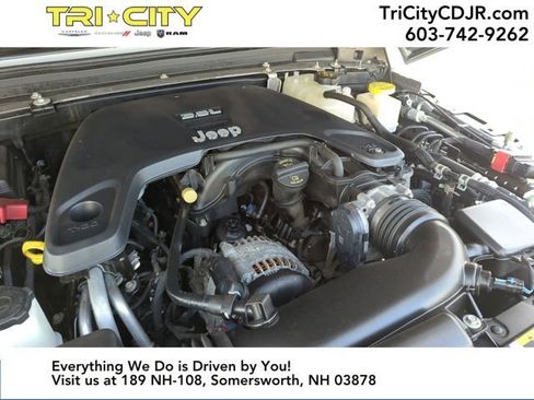 Used 2020 Jeep Gladiator Sport w/ Quick Order Package 24S image 27