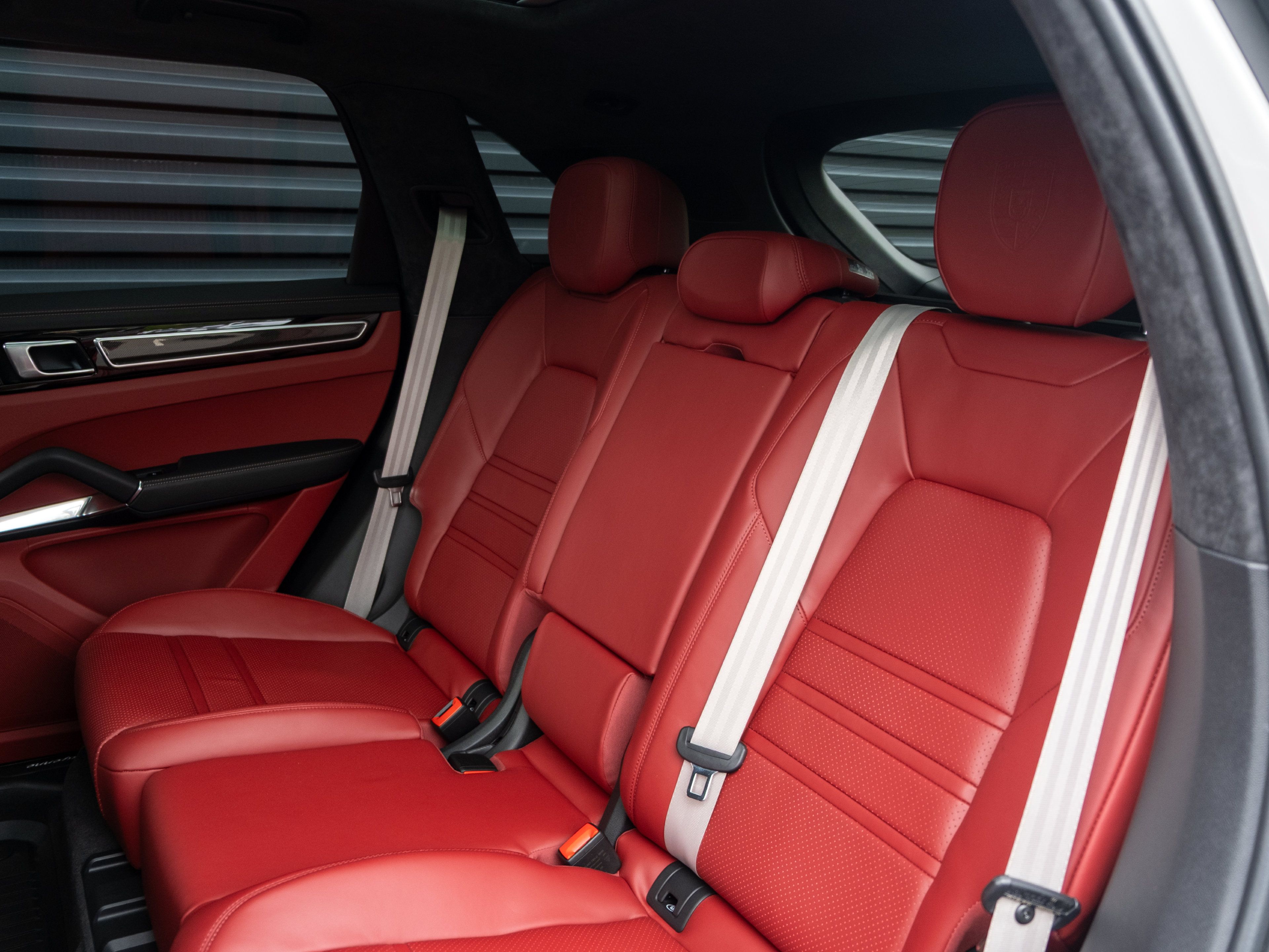Certified 2023 Porsche Cayenne Turbo AWD/4WD image 41