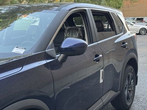 New 2026 Nissan Rogue SV AWD/4WD image 24