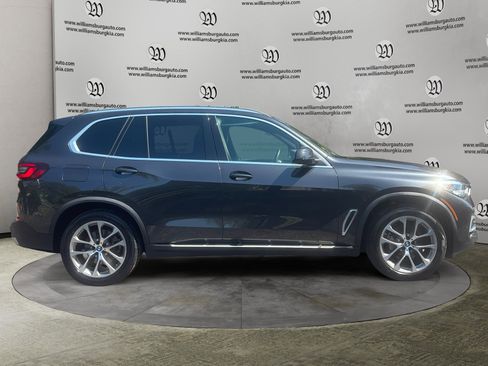 Used 2022 BMW X5 xDrive40i w/ Premium Package image 6