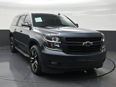 Used 2019 Chevrolet Suburban Premier AWD/4WD image 7