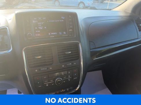 Used 2018 Dodge Grand Caravan GT FWD image 14
