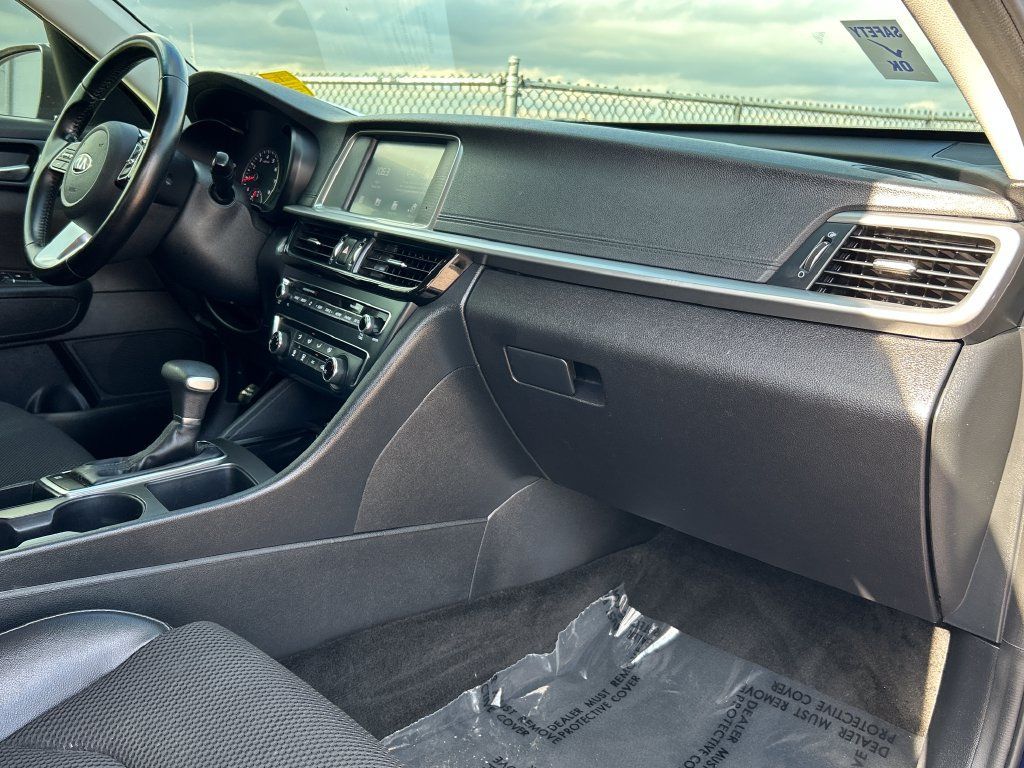 Used 2020 Kia Optima S FWD image 8