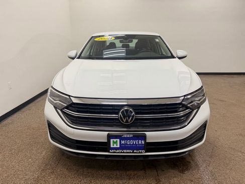 Used 2024 Volkswagen Jetta S image 10
