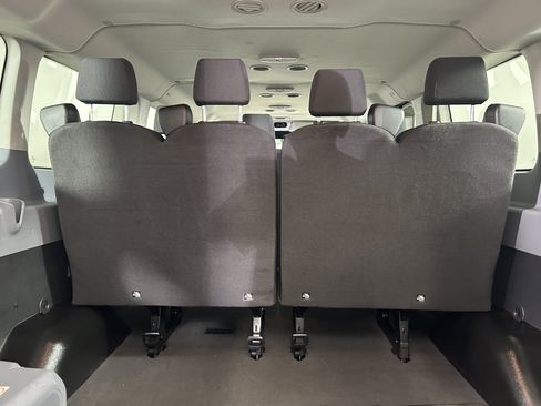 Used 2018 Ford Transit 350 XL RWD image 22