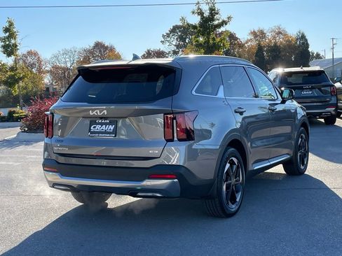 New 2026 Kia Sorento EX w/ EX Premium Package AWD/4WD image 8