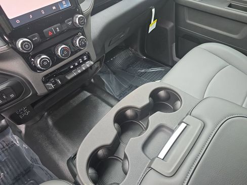 New 2025 RAM 2500 Tradesman w/ Chrome Appearance Group AWD/4WD image 24