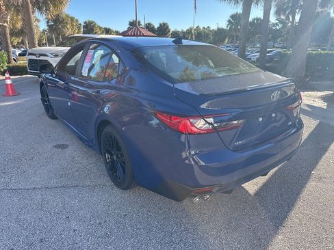 Used 2026 Toyota Camry SE image 5