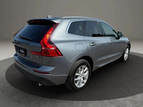 Used 2021 Volvo XC60 T5 Momentum w/ Premium Package AWD/4WD image 5