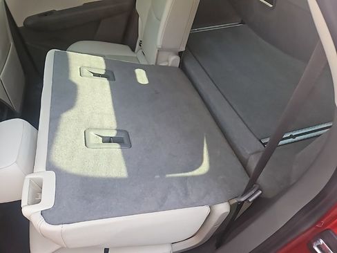 Used 2021 Cadillac XT5 Premium Luxury w/ LPO, Floor Liner Package image 25