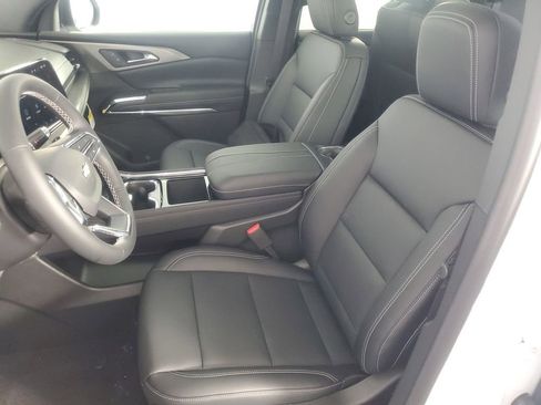 New 2026 Chevrolet Traverse LT w/ Sun and Wheel Package image 12