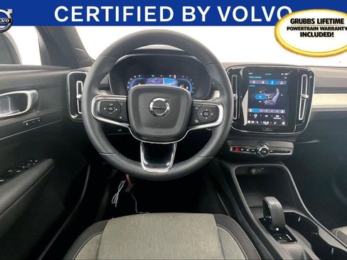 Used 2024 Volvo XC40 B5 Core image 8