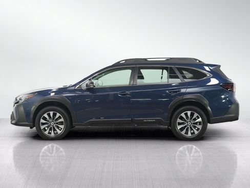 Used 2023 Subaru Outback Limited AWD/4WD image 2