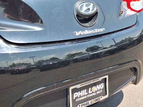 Used 2012 Hyundai Veloster w/ Style Pkg FWD image 28