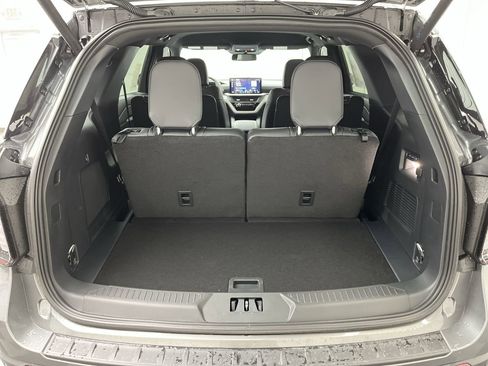 New 2026 Ford Explorer Tremor w/ Tremor Convenience Package AWD/4WD image 30