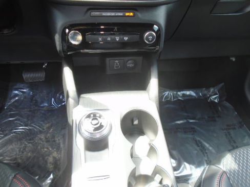 New 2026 Ford Escape ST-Line w/ Tech Pack #1 AWD/4WD image 16