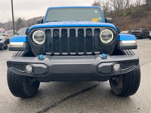 Used 2022 Jeep Gladiator Sport image 35