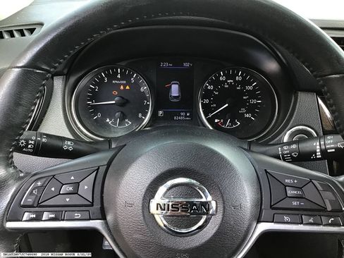 Used 2018 Nissan Rogue SV AWD/4WD image 13