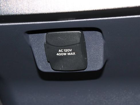 Used 2026 Ford F250 Platinum AWD/4WD image 32