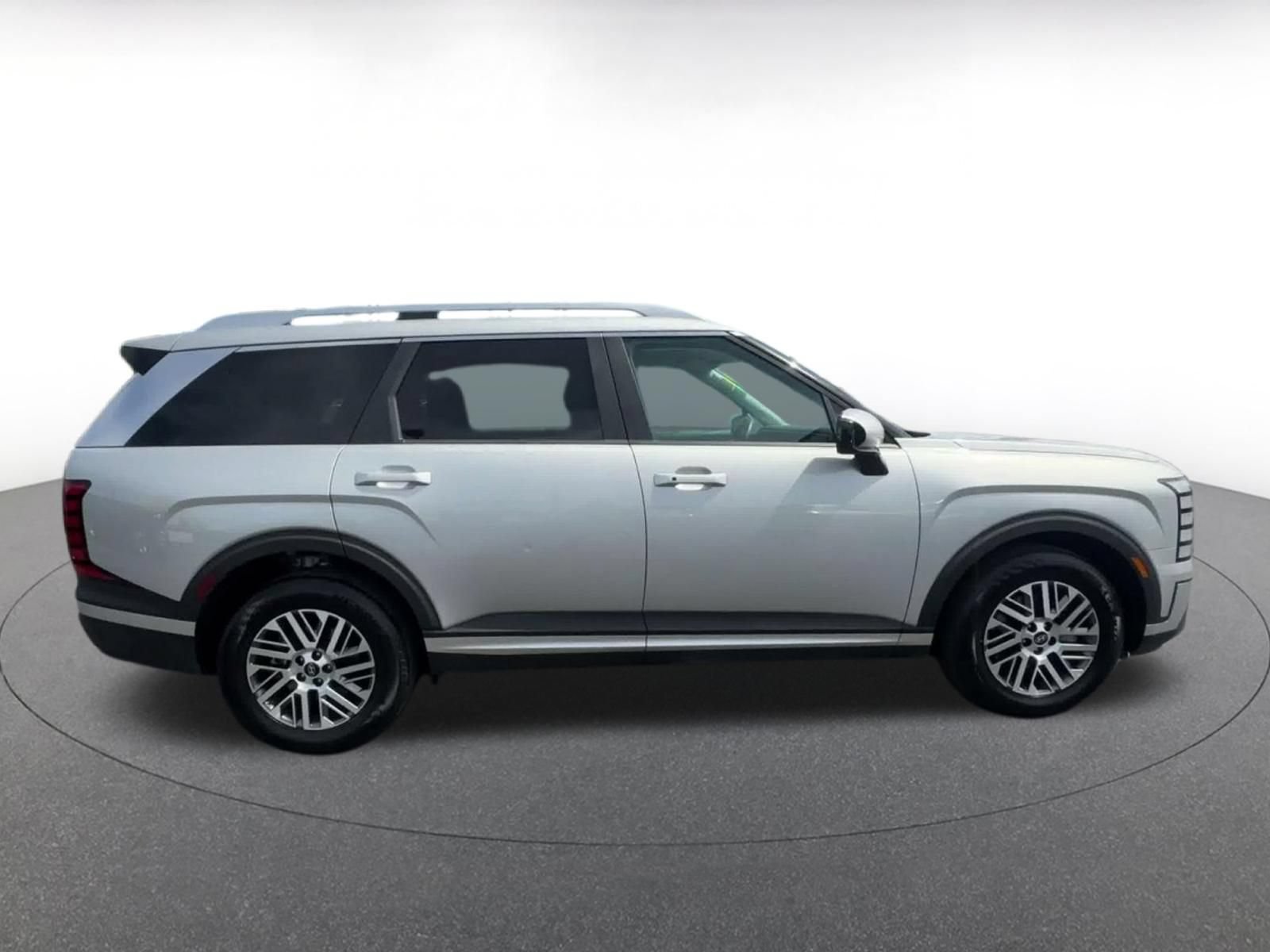 Used 2026 Hyundai Palisade SEL FWD image 15